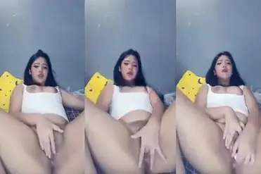 Gadis SMA Main Solo Di Kamar Mandi Kosan poster